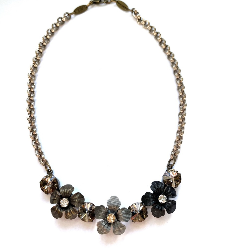Sabika Brocade 3-flower necklace